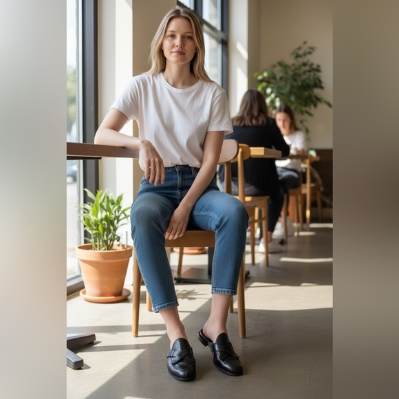 Frame Denim Le Willoughby Black Leather Slide/ Mules US 7.5 - Picture 3 of 15